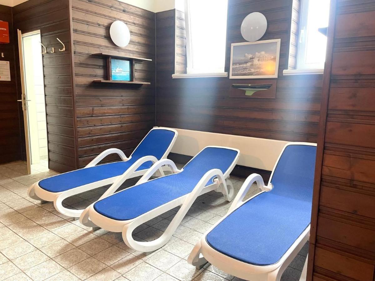 Schicke Fewo 150M Vom Strand Kostenlos Wlan Grosses Schwimmbad Sauna Cuxhaven Exterior foto